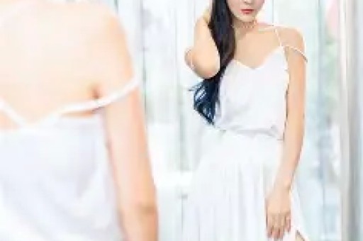 人民日报锐评假洋品牌风波只字未提董宇辉却句句不离董宇辉！